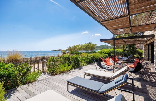 Lecci House | Villa d’exception en bord de mer !