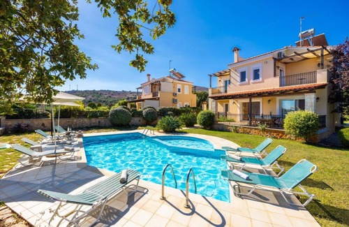 Gerani Villa | Villa Daphni - Four Bedroom Villa, Sleeps 8