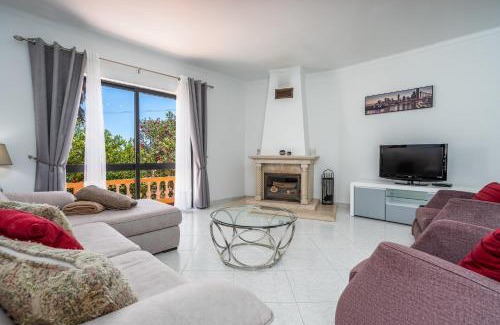 Lagoa e Carvoeiro House | Villa das Nogueiras