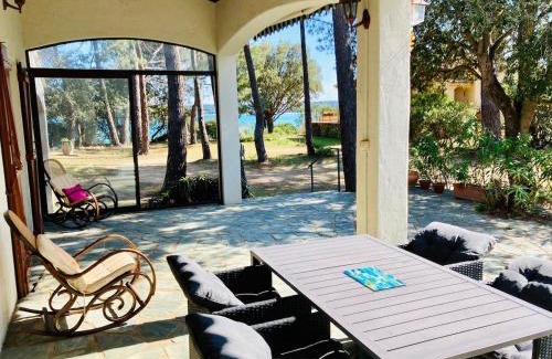 Pinarellu House | Villa de bord de plage