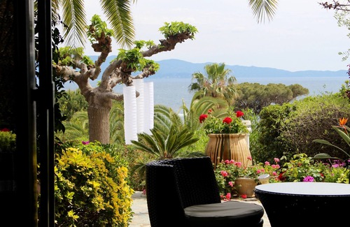 Corse-du-Sud Villa | Villa de Charme Climatisée Dans Jardin Arboré à 150 m de la mer