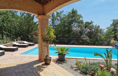 Mons Villa | Villa de charme entre mer et montagne