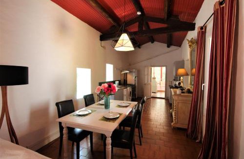 Sete Villa | Villa de Charme sur la Corniche