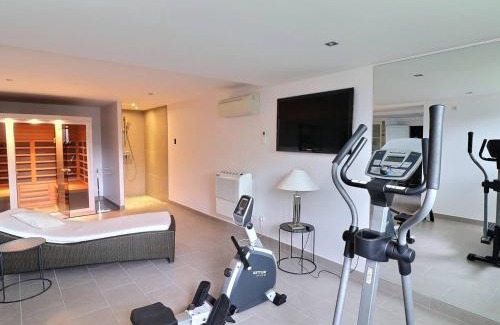 Seignosse Villa | Villa de luxe avec piscine chauffée et salle de sport - FR-1-791-10