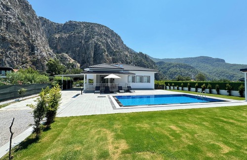 Dalyan Villa | Villa Defne 2 Bedroom with Private Pool and Big Garden in Dalyan