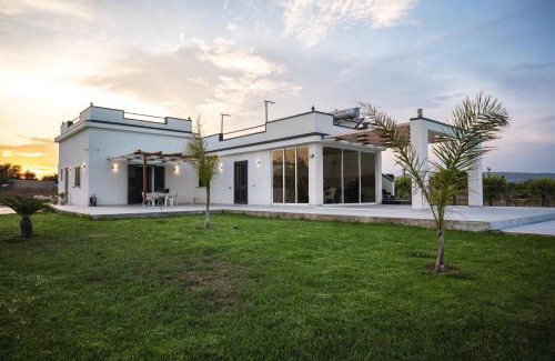 Noto Marina Villa | Villa Dei Tre Colli