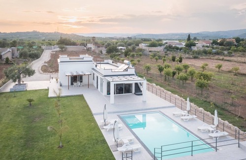 Noto Marina Villa | Villa Dei Tre Colli - Noto