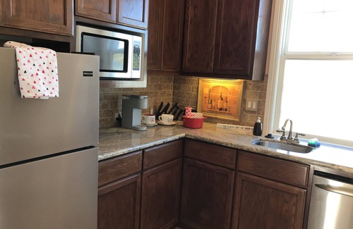 Temecula House | Villa Del Enzo Your Wine Country Hideaway CLOSE TO ALL WINERIES!