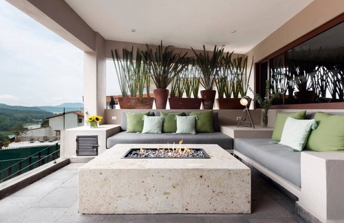 Valle de Bravo Villa | Villa del Lago: Overlooking the lake in Avándaro