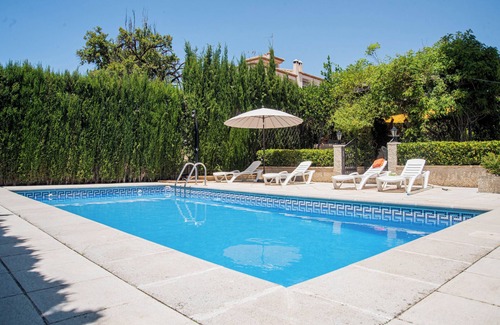 Padul Ski Chalet | Villa del Mamut, en Padul Granada