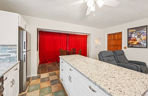 Hutchinson Island South Condo | Villa Del Sol 1 Bed Condo – Private Beach Access, Pool – Retro 1980s Movie Décor
