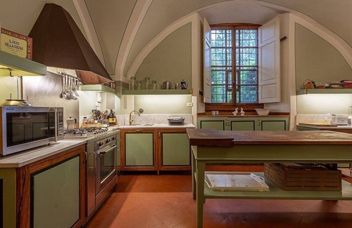 Santo Stefano A Tizzano Villa | Villa della Contessa: A splendid three-story historical villa surrounded by meadows and by green hills, with Free WI-FI.