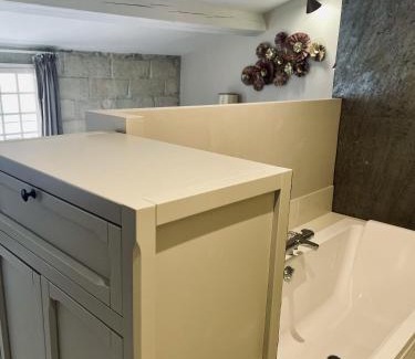 Aigues-Mortes Medieval City Apartment | Villa des Arches