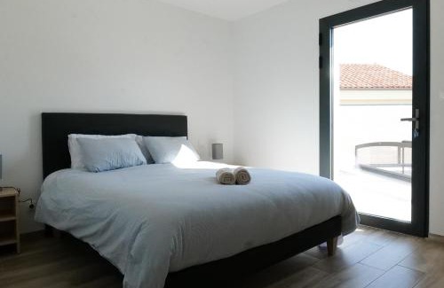 Jard-sur-Mer House | Villa des Hérondais avec piscine - idéal familles - 8 personnes