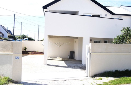 Plouescat House | VILLA DES LILAS - small sea view. 50m from the beach