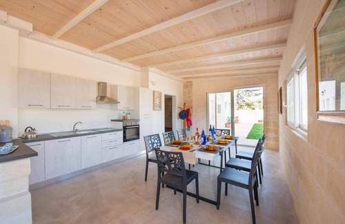 San Vito dei Normanni Villa | Villa Donna by Villa Plus