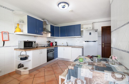 Pera Villa | Villa "do Poco" with Sea View, Pool & Wi-Fi