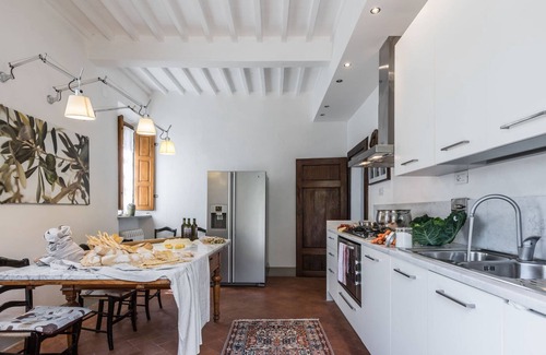 Massa e Cozzile Villa | Villa dorata, Peacefull Pool Luxury Villa in Toscana surrounded by greenery