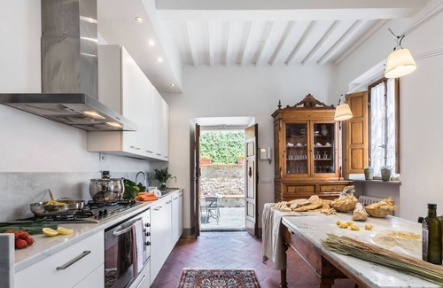 Massa e Cozzile Villa | Villa dorata, Peacefull Pool Luxury Villa in Toscana surrounded by greenery