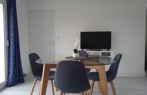 Saint-Michel-en-l'Herm House | Villa du lagon avec piscine