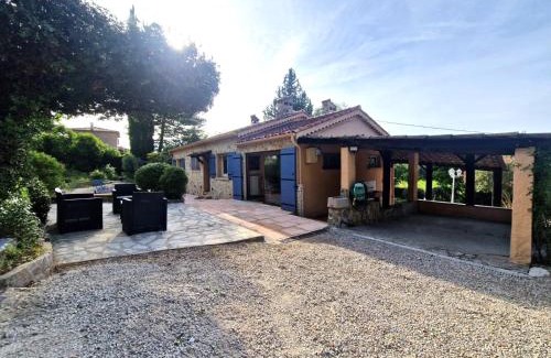 Le Thoronet Villa | Villa du petit Prince