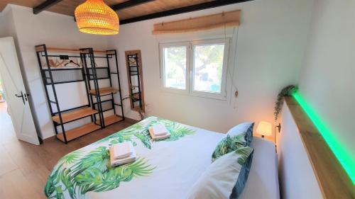 Arcos de la Frontera Villa | Villa Edén, Casa Rural lujo con Chimenea Piscina