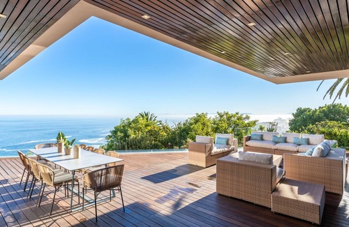 Bantry Bay Villa | Villa Een - Three Bedroom Villa, Sleeps 6