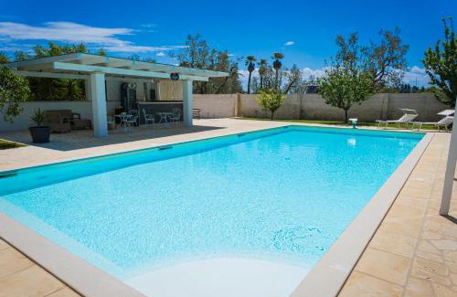 Muro Leccese Villa | Villa El Capitano With Garden And Pool - Happy Rentals