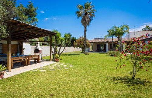 Muro Leccese Villa | Villa El Capitano With Garden And Pool - Happy Rentals