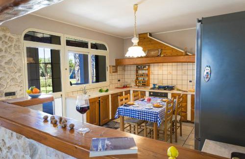 Muro Leccese Villa | Villa El Capitano With Garden And Pool - Happy Rentals
