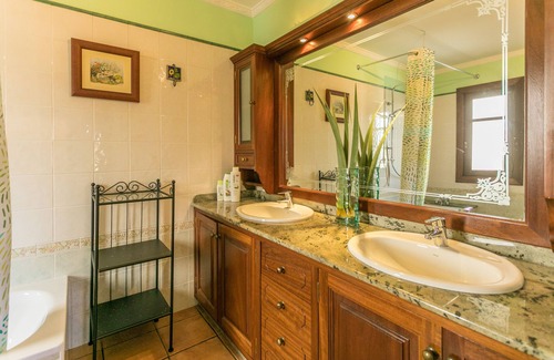 Teguise Bed & Breakfast | Villa El Jable, a holiday home and a B&B in the unbeatable nature of Lanzarote