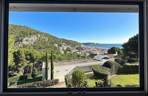 L'Estartit Villa | Villa 'El Perdals' with Sea View, Private Pool and Wi-Fi