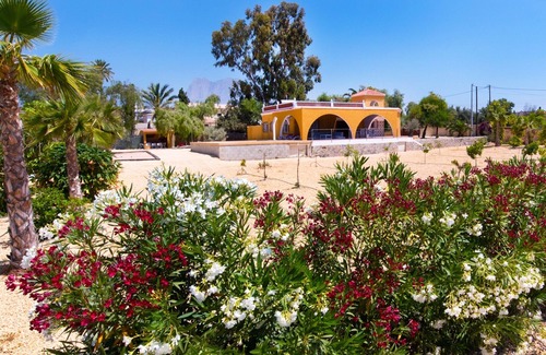Villajoyosa House | Villa EL ROMERAL great comfort great space near sea