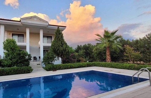 Koycegiz Villa | Villa Elay, Romantische Villa, Außenpool5 Min. Köyceğiz See Entfernt,bergblick
