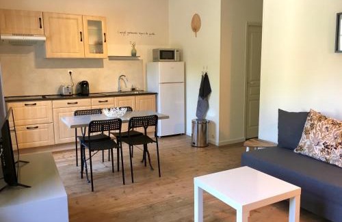 Saint-Jean-d'Angely Apartment | Villa Elda