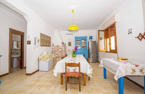 Torre Castiglione House | Villa Elisa a stone's throw from the sea
