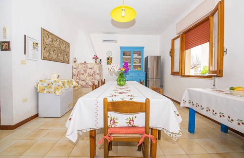 Torre Castiglione House | Villa Elisa a stone's throw from the sea