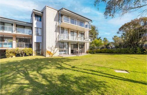 Nelson Bay Apartment | Villa Ellisa, 1 10 Columbia Cl -ground floor unit with beautiful water views & across from the water