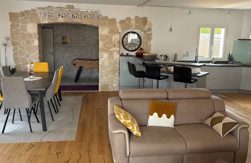 Saint-Augustin House | Villa en bord de forêt et mer.