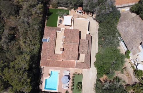 Portopetro Ski Chalet | Villa en Portopetro: Ideal para familias, cerca del puerto y a 2 km de la Playa