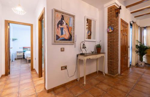 L'Eliana Villa | Villa en Valencia, piscina privada y metro 500m