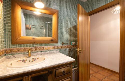 L'Eliana Villa | Villa en Valencia, piscina privada y metro 500m