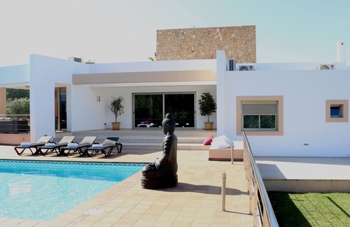 San Antonio Bay Villa | Villa Bellissima | 4 Bedrooms | Private Pool | Wifi | Luxurious