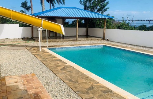 Nagua House | 🏝️ Villa Espaciosa con Piscina, Tobogán y BBQ Cerca de las Playas de RD