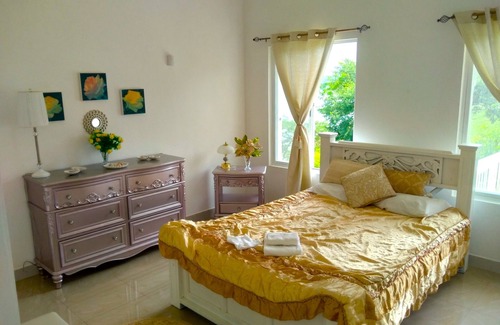 Tronadora Villa | Villa Eternity 3-Bed Villa with Lake Access!