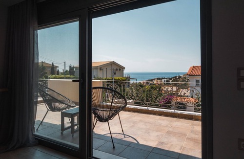 Palaia Fokaia Villa | Villa Eve, Next to the Temple of Poseidon. Private Pool next to the beach