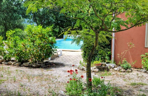 Cereste Villa | Villa facing the Grand Luberon