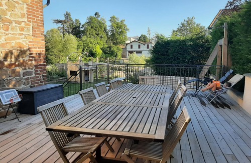Andrezieux-Boutheon House | Villa Familiale9 Personnes Piscine Jeux Enfants , de Beaux Extérieurs