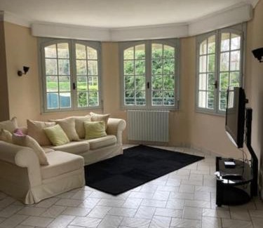 Casteljaloux Villa | villa familiale de caractere