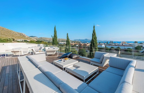 Puerto de Pollensa House | Villa Fenicio Summary